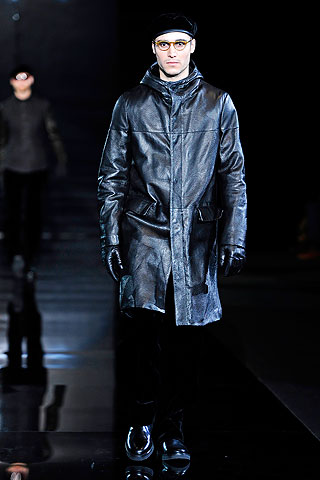 Giorgio Armani / - 2010-2011